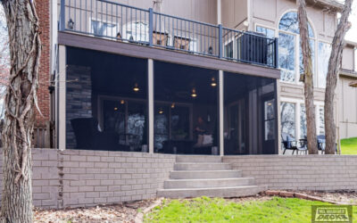 The Top Outdoor Living Trends for Kansas City Deck Builders in 2023