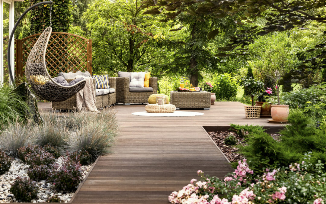 Enhance Your Lee’s Summit Patio with Landscaping and Greenery